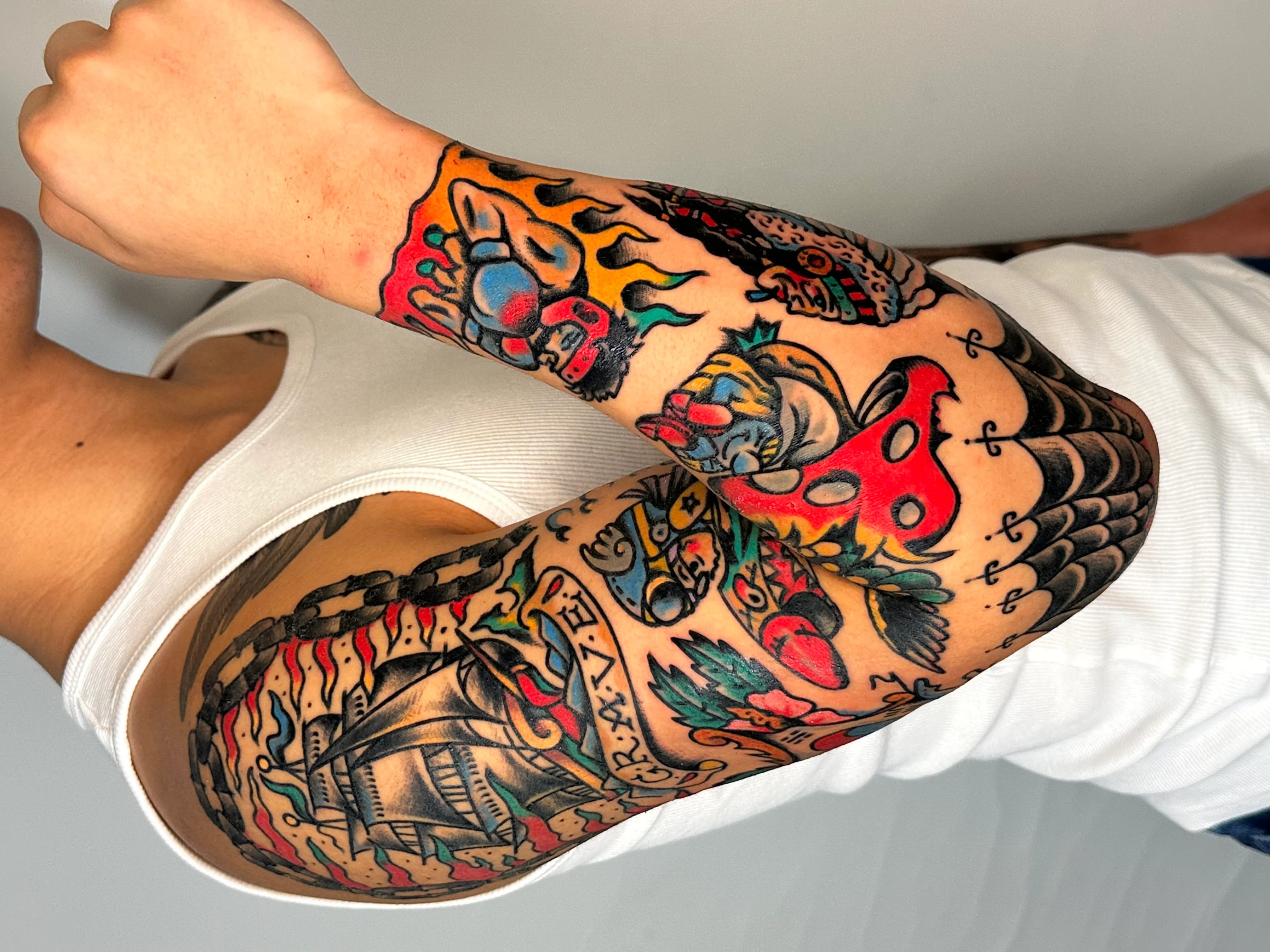 여러가지 그림 긴팔타투