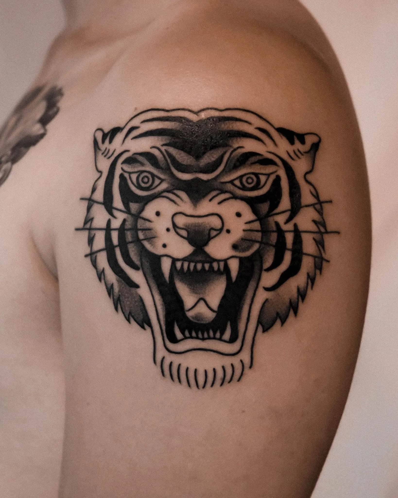 ์ฌ๋์ค์ฟจ ํธ๋์ด