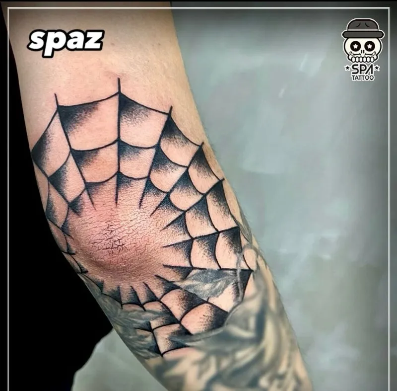 올드스쿨 거미줄 팔꿈치 타투 - 1