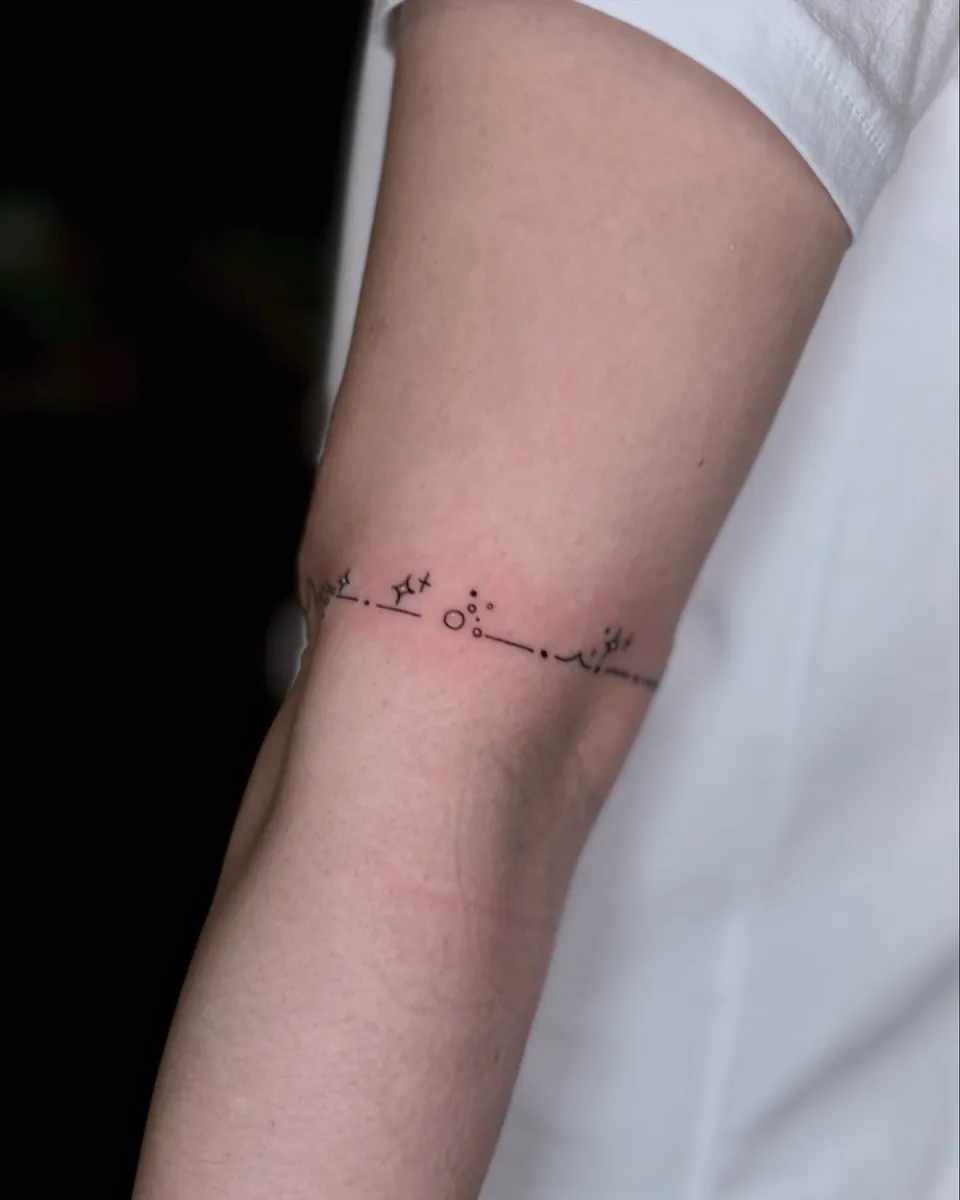 고래 라인타투 커버업 - 1