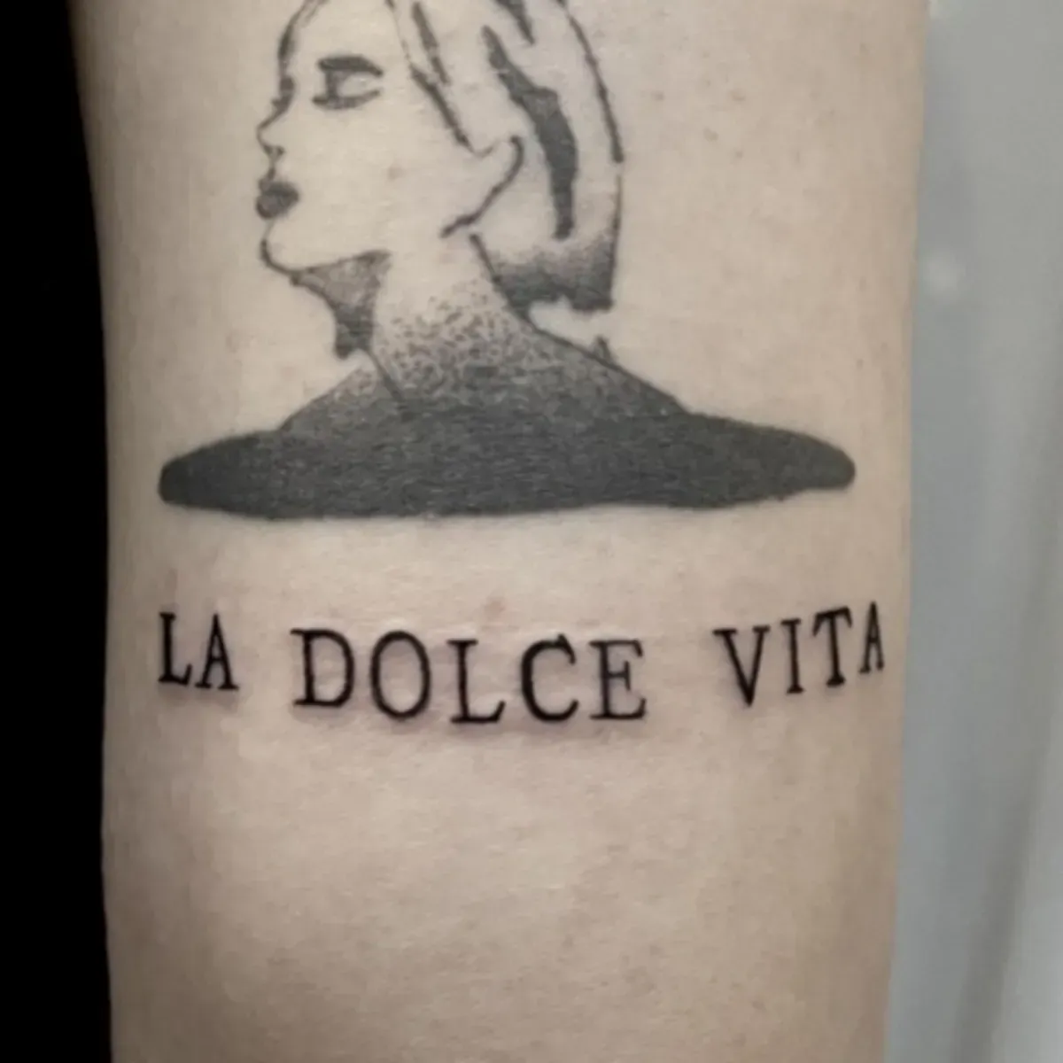 ๋ฌ์ฝคํ ์ธ์ ๋ ํฐ๋ง