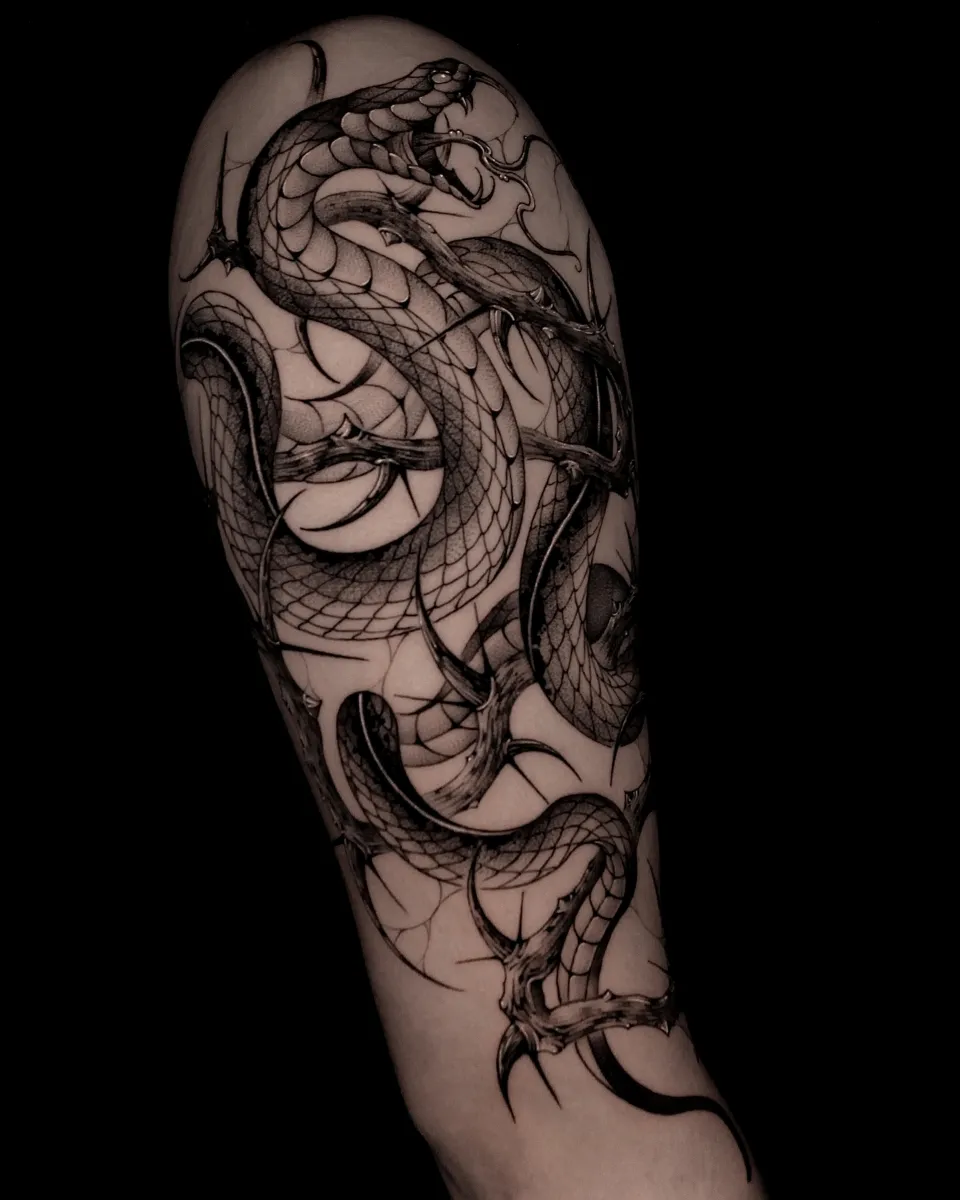 뱀 가시 블랙워크 어깨 타투 - 1