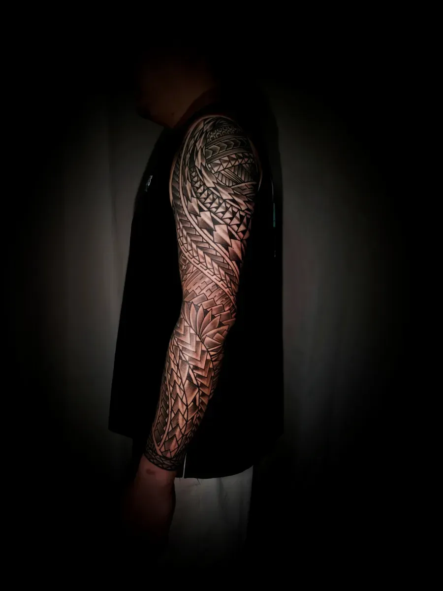 ํด๋ฆฌ๋ค์์