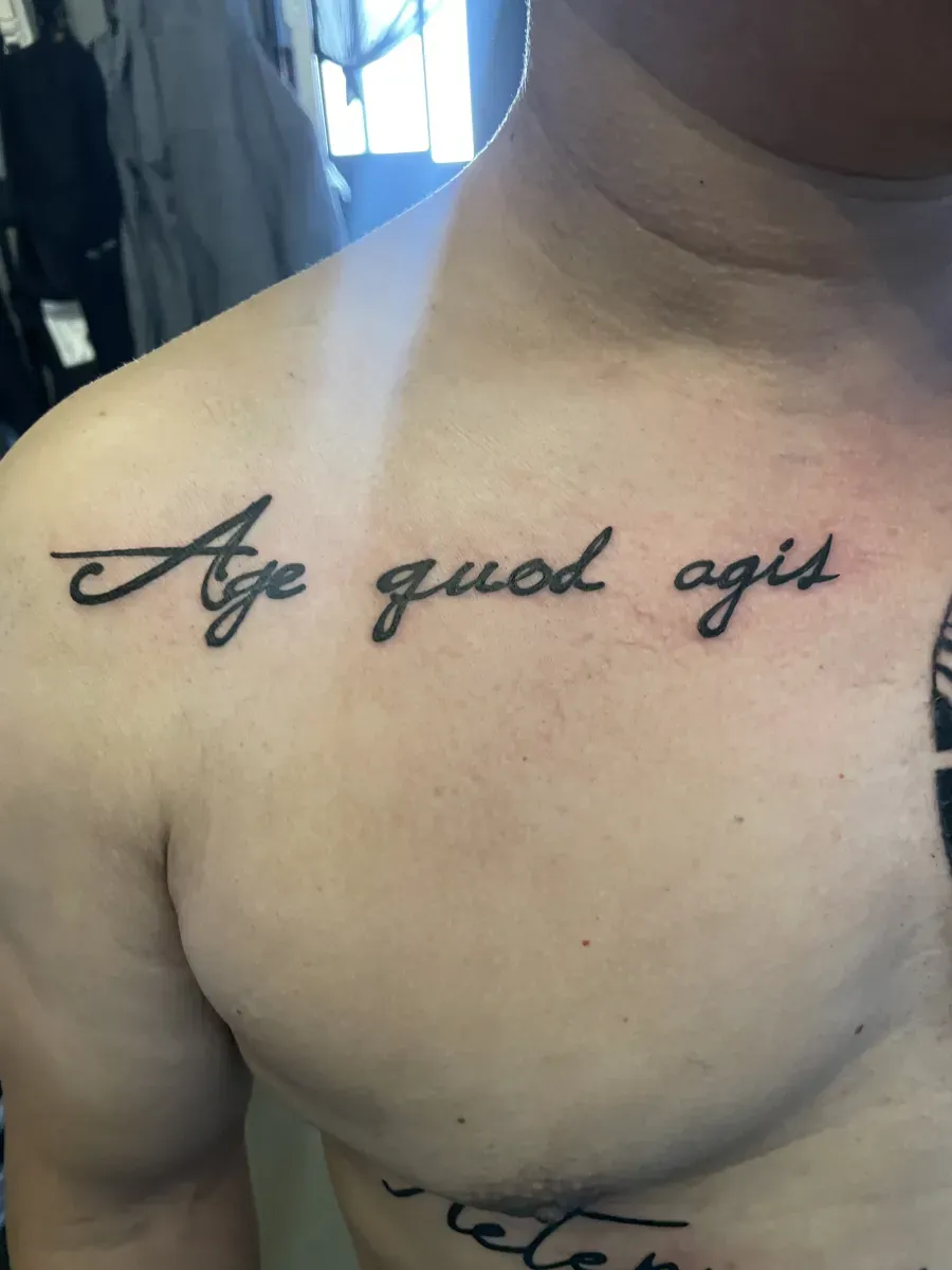 ๊ฐ์ธํ ๋จ์ฑ์ ๋ฉ์์ง, ๊ตต๊ณ ํฐ ๋ ํฐ๋ง ํํฌ์ ๋งค๋ ฅ