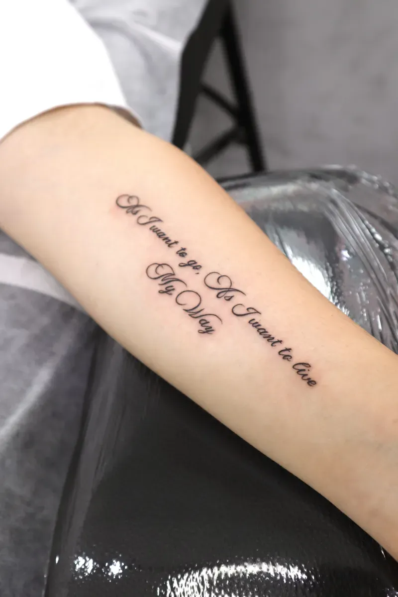 클래식한 필기체 레터링🖤 안질려요!! - 1