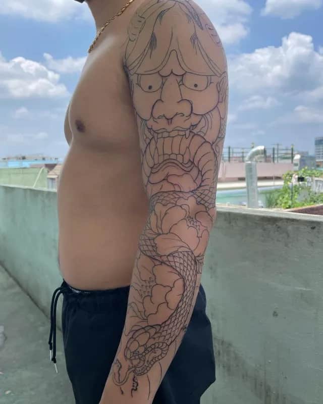 한야 뱀 긴팔 라인 작업